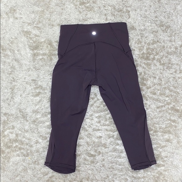 LULULEMON CROPPED PURPLE LEGGINGS!!!!!!!! - Picture 2 of 2